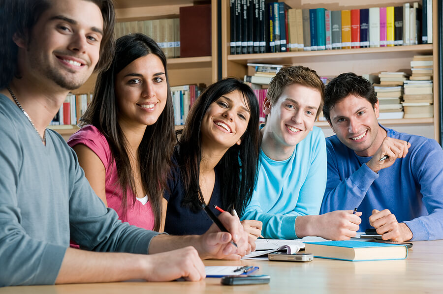 Your Complete Guide to Group College Tours in Garden Grove